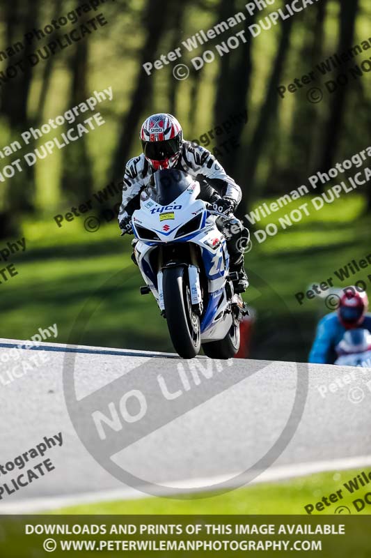 cadwell no limits trackday;cadwell park;cadwell park photographs;cadwell trackday photographs;enduro digital images;event digital images;eventdigitalimages;no limits trackdays;peter wileman photography;racing digital images;trackday digital images;trackday photos